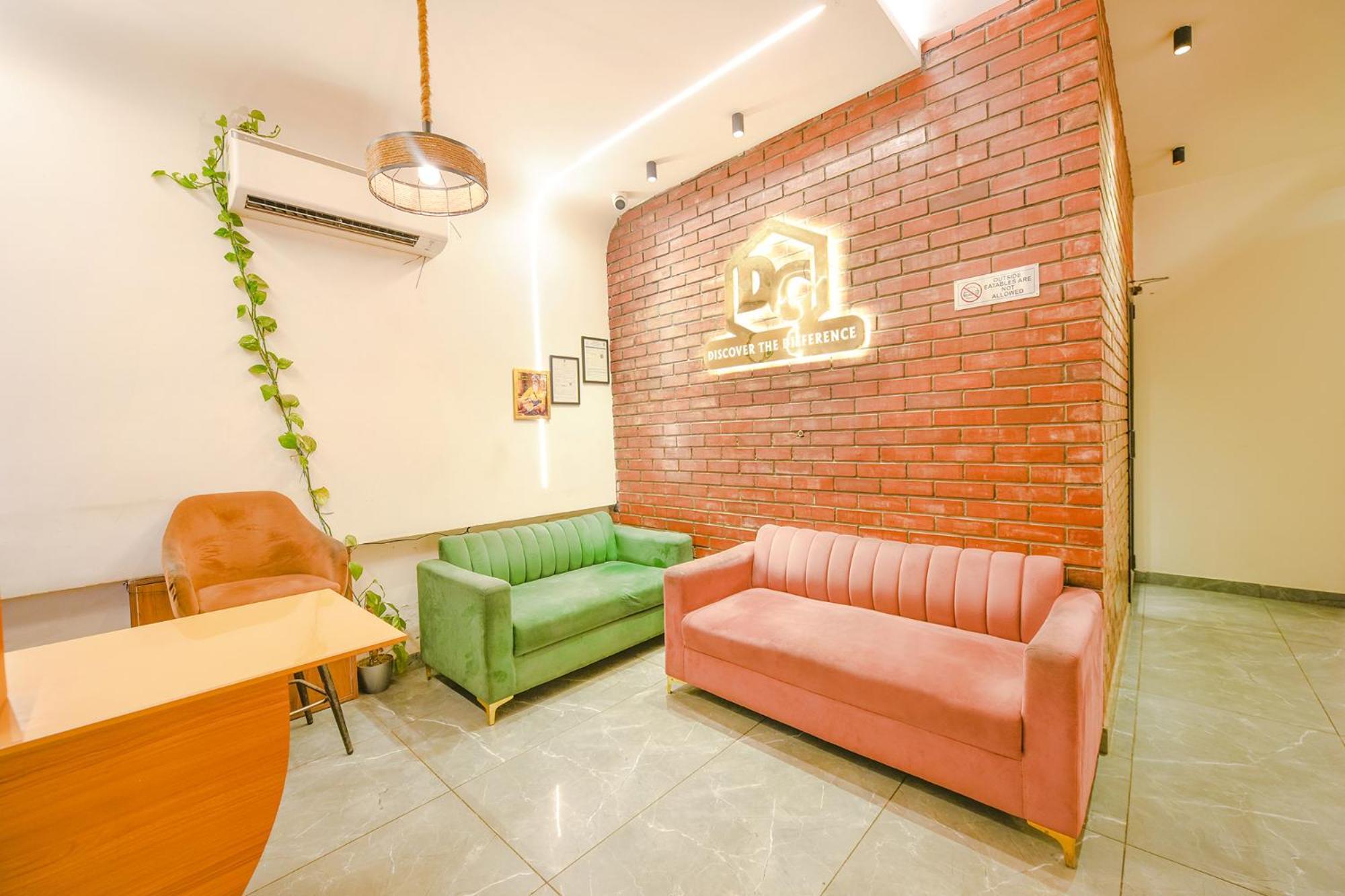 Fabhotel Dc Premium Zirakpur Exterior foto